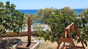 Flora's beach and pool villa in Syros - Image 3