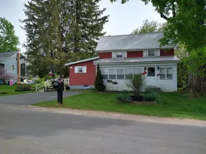 The G&G, Cozy 4 Bedroom Home with Private Parking. - Image 2