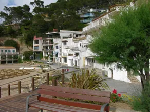 Cozy apartment in front the beach - Image 4