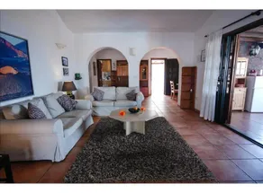 Villa di campagna con vista sull'oceano con WI-FI. - Image 2