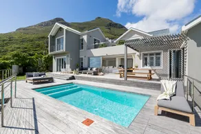 Cape Beach Villa - Image 2
