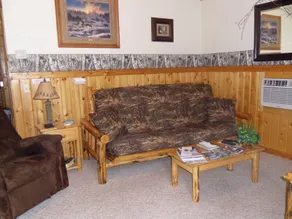 CABIN #6- BEAUTIFUL SETTING-6 MI TO GLACIER PARK - Image 5