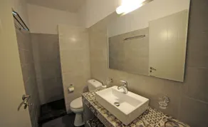 Mariannas House - Image 5