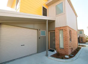 Family Friendly Townhouse 3 - Image 2
