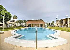 1st floor on Intercoastal Waterway close 2 beaches - Image 3