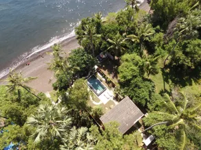 Beachfront Villa / Ocean view / Coral reef - Image 2