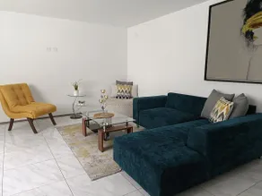 Large executive luxury apartment with pool - Image 2