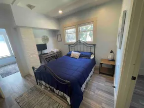 Entire place sleeps 4 with free attraction passes - Image 3