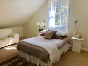 Dromore - Spacious, central apartment set in a gorgeous garden - Image 4