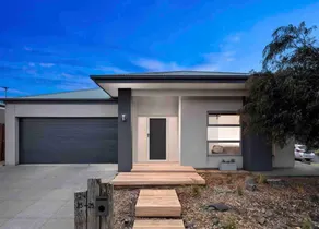 Beachy 5 Bedroom House - Image 3