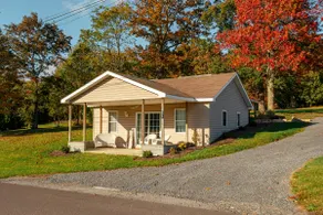 Cozy home w/ Theater Room, Hot Tub, and Great View - Image 2