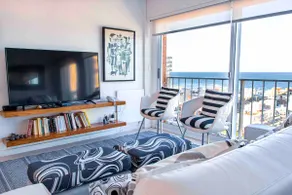 KENNY PLUS Comfort – Great View – Ideal Location – King Bed - Image 3