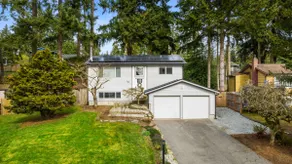 Luxury Living - Kirkland Stylish Home - Prime Spot - Image 2