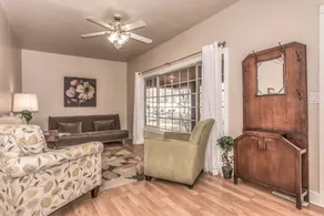 Long term OK. Vintage Home in Downtown Madras - Image 5