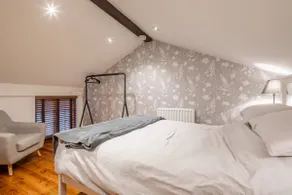 The Cherry Tree - Beautiful Grade 2 Listed Barn - Image 5