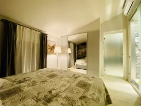 Modern apartment in the center - Image 3