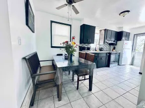 Cozy 2 Bedrooms 2 designated parking near NYC - Image 2