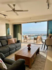 Sea Pearl Apartment at Waterfront - Image 2