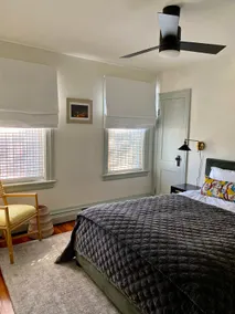 Charming 2 bedroom apartment w/ off-street parking - Image 5