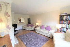 Spacious bungalow - private secure garden - sleeps up to 6 - Image 5