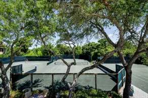 Pickleball & Tennis Courts~Private Beach~Upscale - Image 5