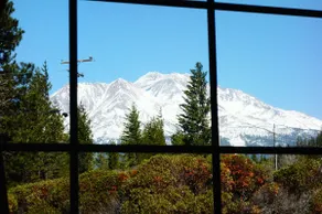 Mountain View Sanctuary - Image 4