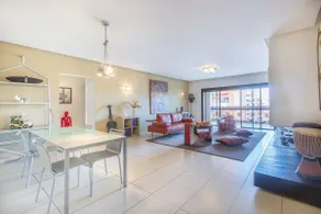 Apartment with Private Rooftop & Jaccuzzi - Image 3