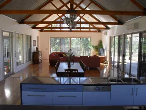 Huge house Your Hunter Valley Wine Staycation ! - Image 3