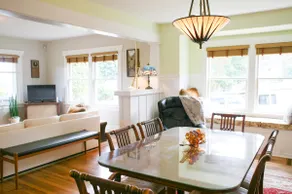 CHARMING SUN-FILLED CRAFTSMAN VIEW HOME IN TACOMA! - Image 5