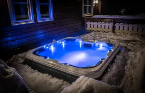 Jacuzzi | Stunning views | Cozy | Family friendly - Image 3
