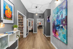 Private, modern and warm family home - Image 4