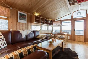 Lovely Cabin in the Capital Area with hot tube - Image 2