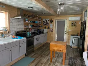 Country Cabin Livin’/Upscale & Private - Image 3