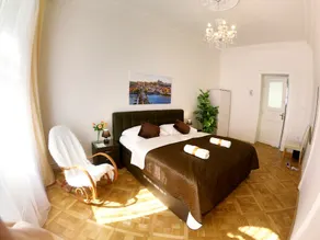 City centre apt. - sauna & whirlpool 5BDR+3BTH - Image 3