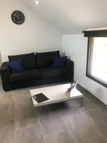 Charming air-conditioned 2-room apartment, 50 m2, fiber, private parking - Image 4