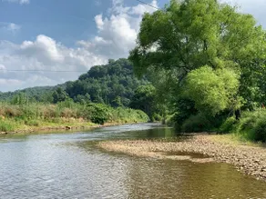 Trophy Trout Fishing & Walk to Valle Crucis Park - Image 4
