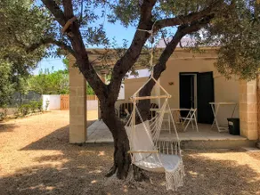 \"Maviglia\" villa with large garden - Image 3