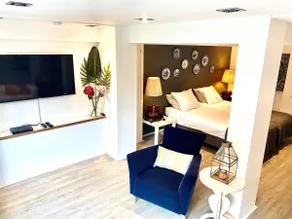 60m2 apt with patio for 2, on border Amsterdam - Image 3