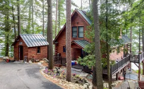 Highly recommended lake side cabin.  Welcome to Majestic Pines on Schroon Lake. - Image 2
