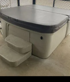 HOT TUB SUNFLOWER OASIS HOME - Image 4