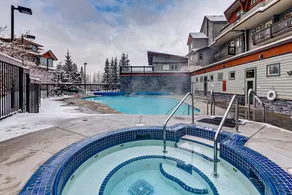 Spacious Getaway near Banff w/ Heated Pool! - Image 4