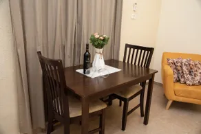 Beautiful Studio Apt On The Ground floor - Image 2