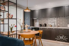 Heart of the City - Better Stay Townhouse - Image 2