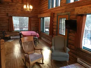 Log Cabin - Ice Fishing Cabin Rental Minnesota - Image 2