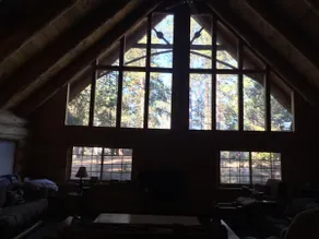 Rustic cabin in Gilchrist - Image 3