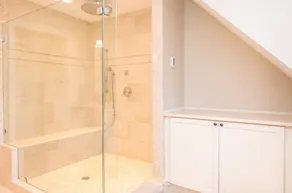 Walk to Edgartown Wharf - Upgraded Vineyard Home with AC and Outdoor Shower - Image 4