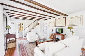 Hutson Cottage - Image 2