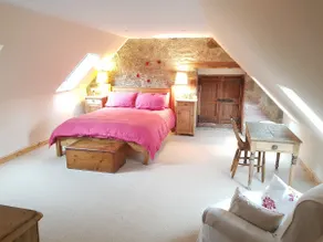 Bridge Cottage, Magical 2 bedroom apartment - Image 3