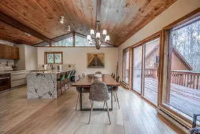 7 Bedroom Luxurious Chalet In Windham, NY - Image 4