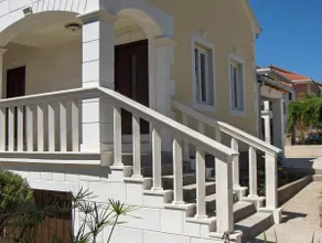 Superior apartment in Stari Grad - Image 4